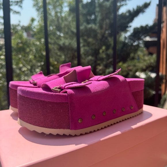 New Free People Rule Breaker Flatform Sandal Shoes Platform Suede Stud Fuchsia - Picture 9 of 17